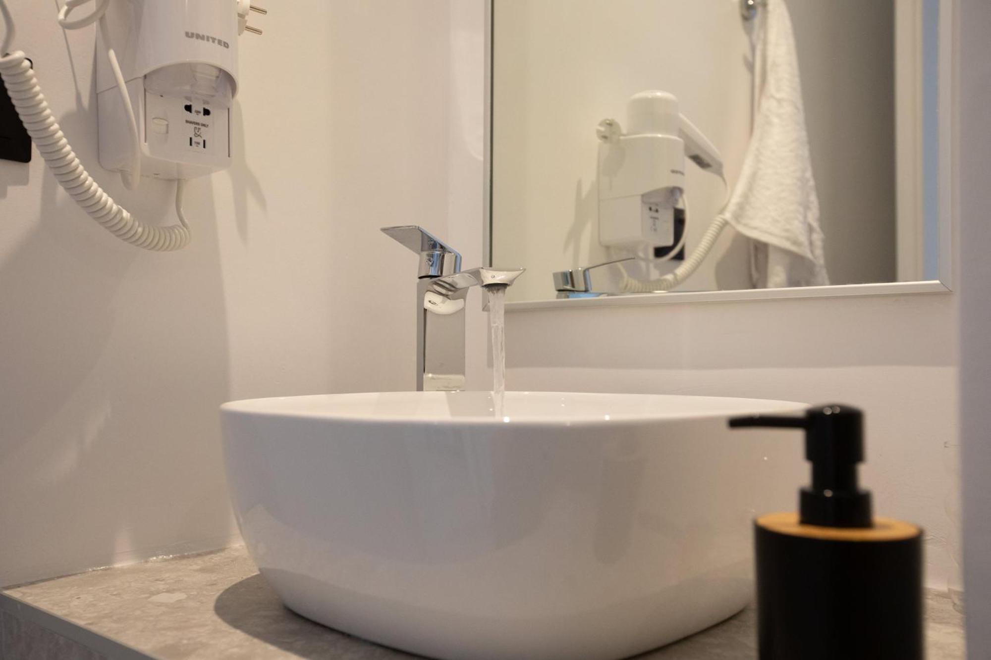 Griffin Suites Héraklion Extérieur photo