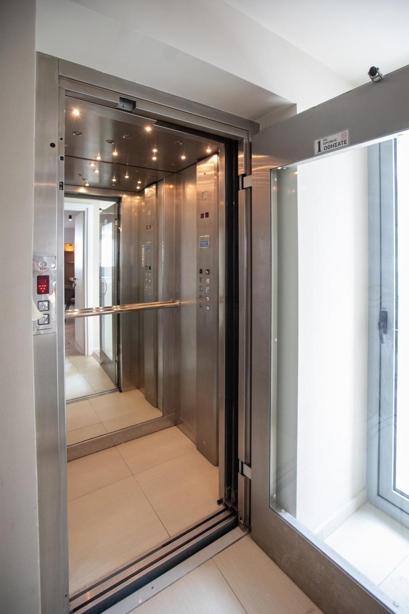 Griffin Suites Héraklion Extérieur photo