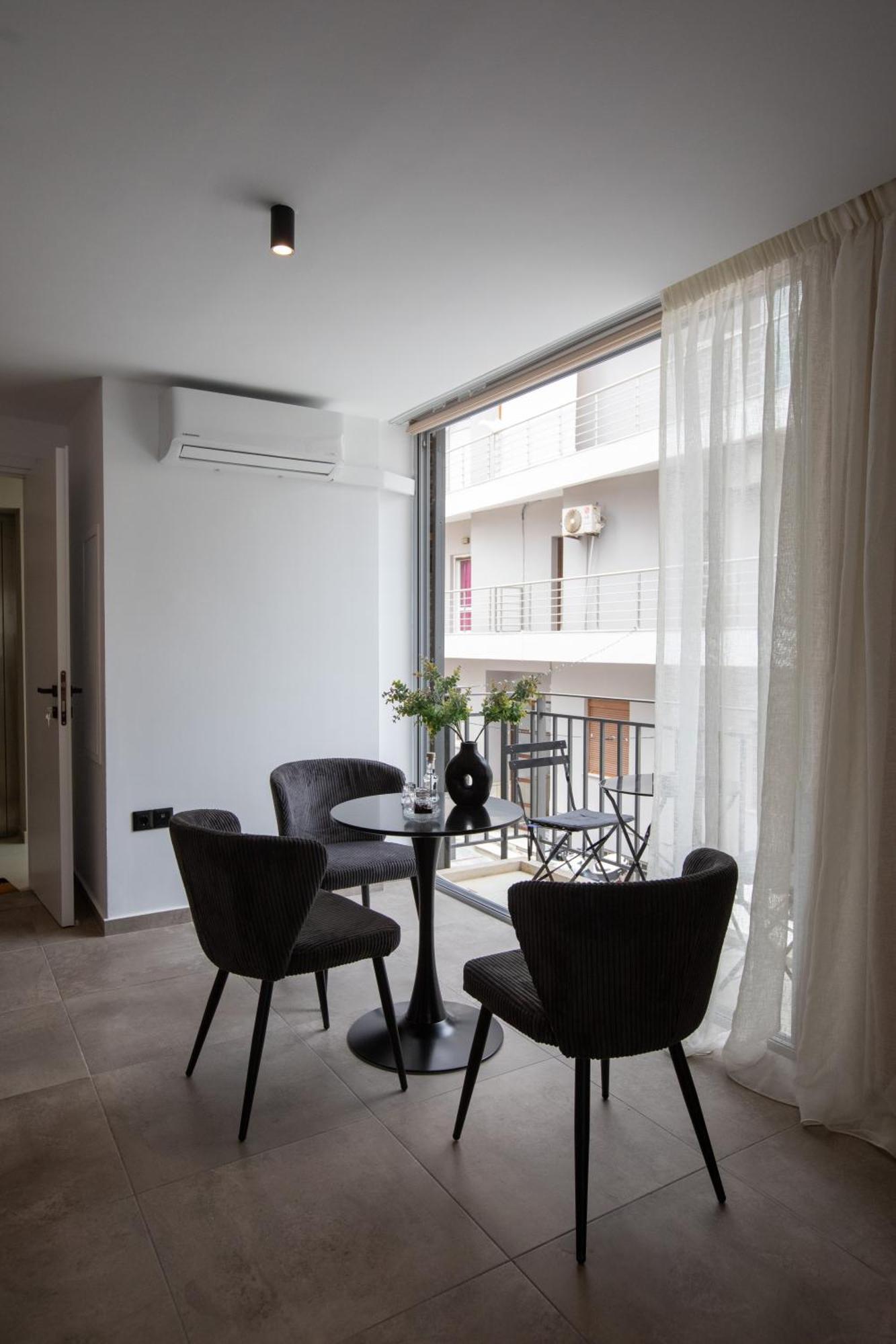 Griffin Suites Héraklion Extérieur photo