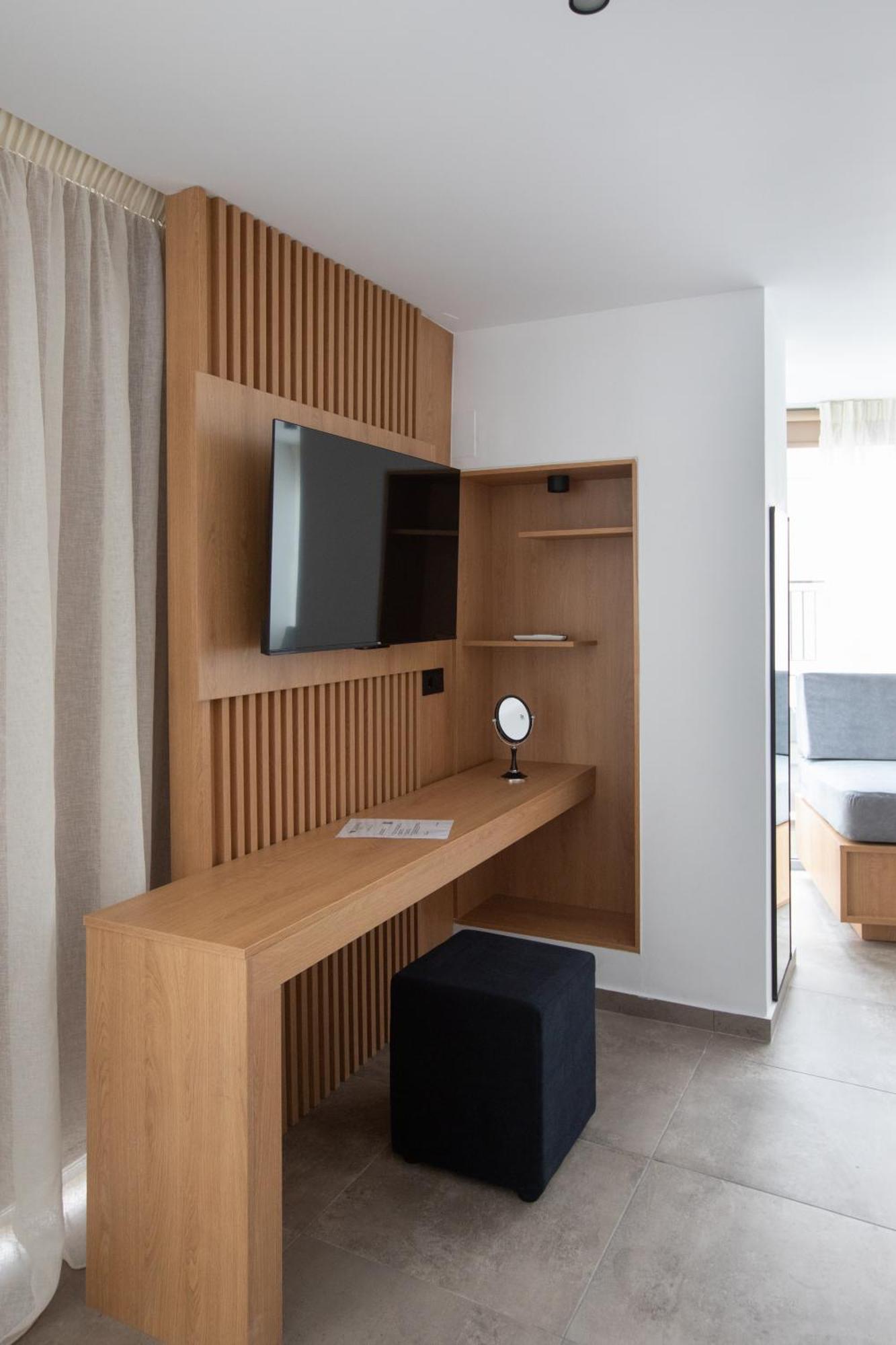 Griffin Suites Héraklion Extérieur photo