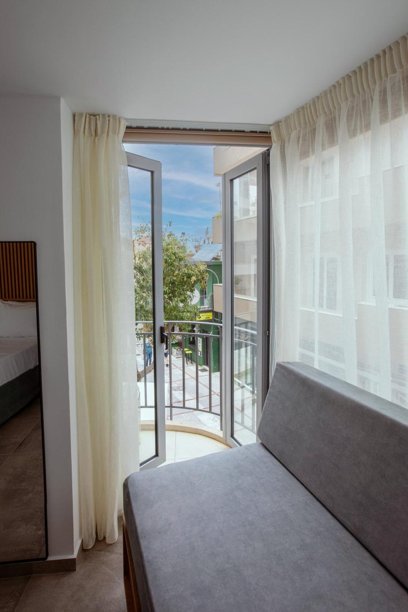 Griffin Suites Héraklion Extérieur photo