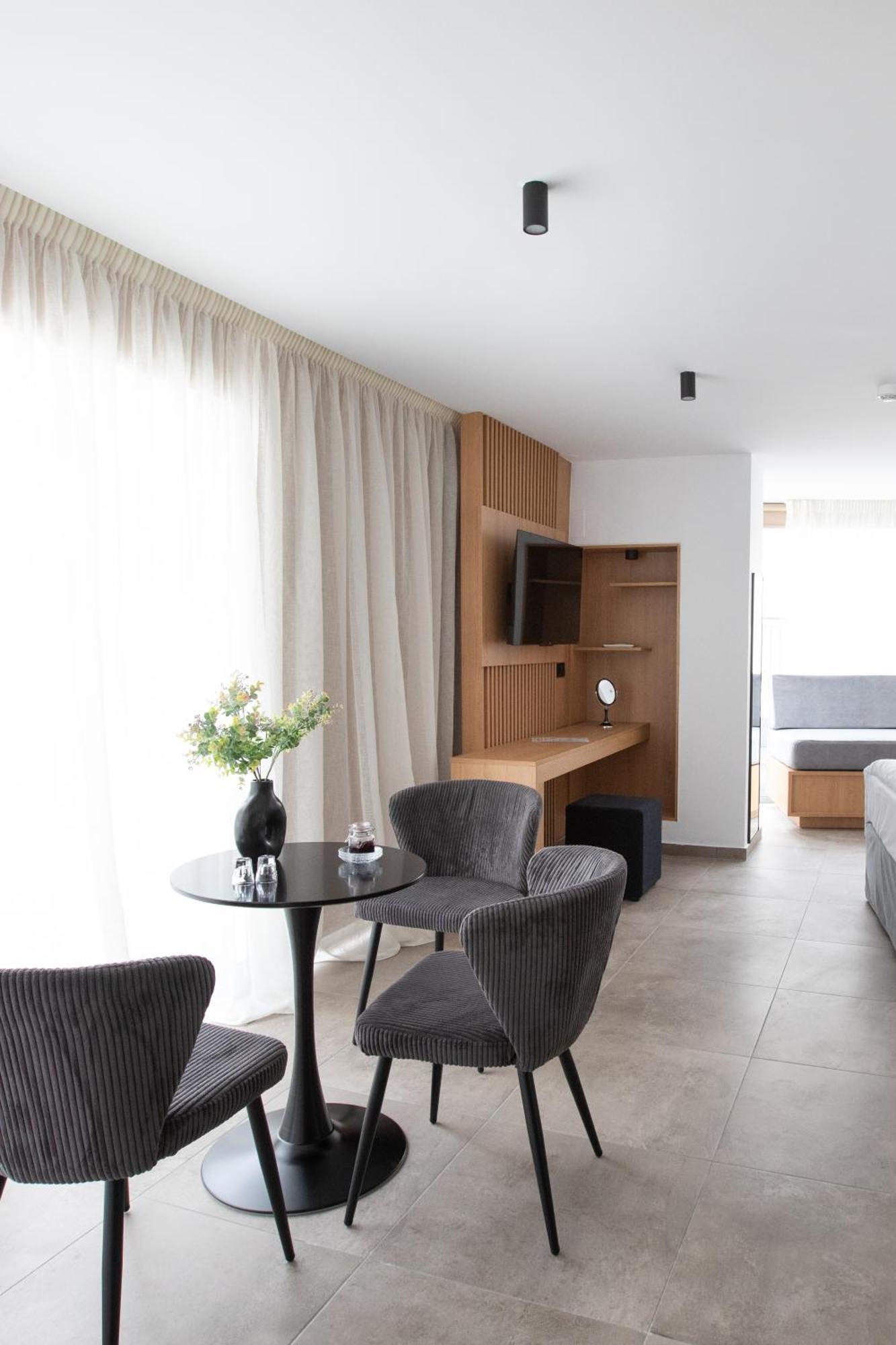 Griffin Suites Héraklion Extérieur photo